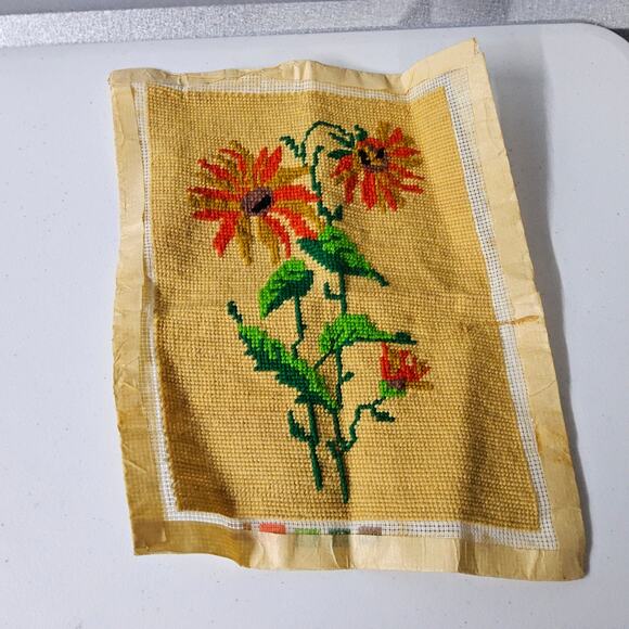 Vintage 1970's MCM Retro Handmade Cross Stitch Floral Panel Completed - Picture 2 of 3